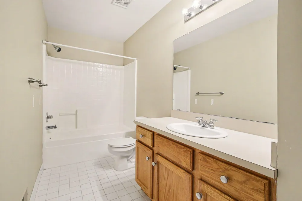 2737 Barclay Way Ann Arbor City, MI 48105