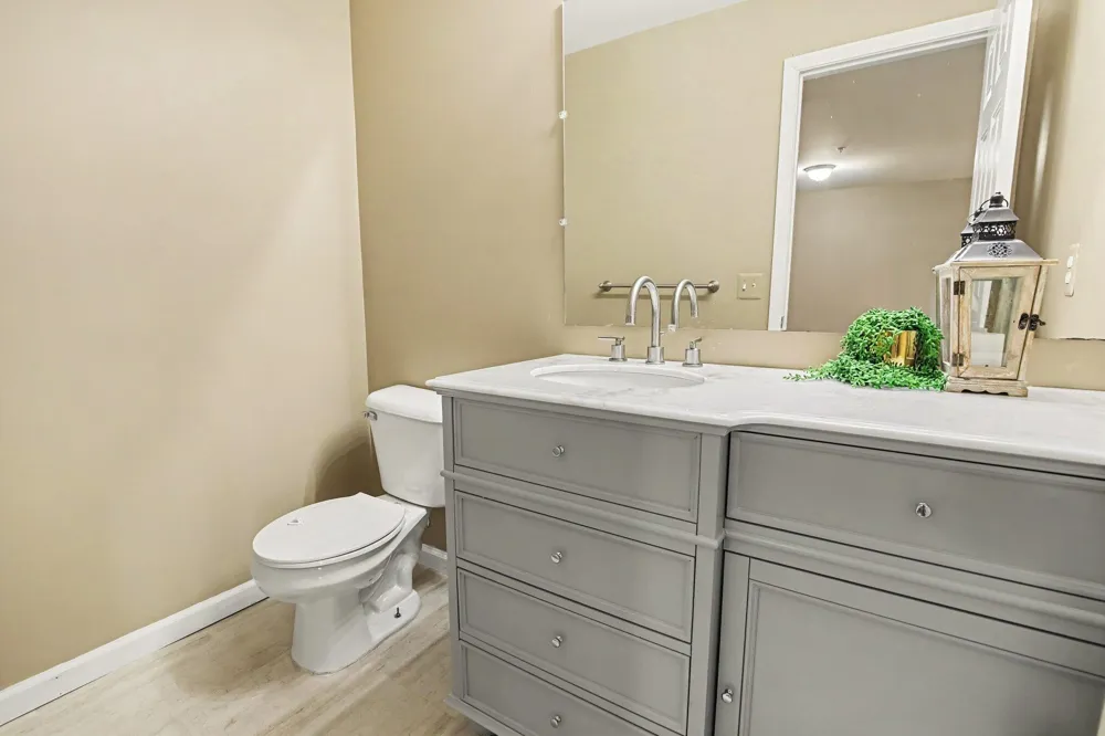 2737 Barclay Way Ann Arbor City, MI 48105