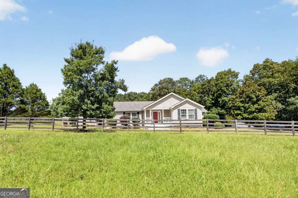 849 Floyd RD Danielsville, GA 30633