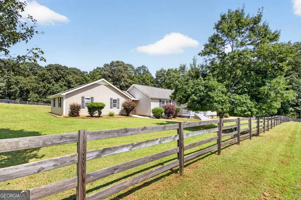 849 Floyd RD Danielsville, GA 30633