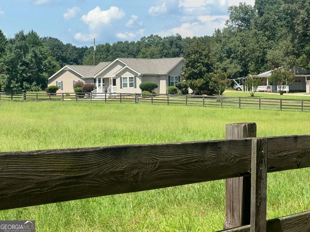 849 Floyd RD Danielsville, GA 30633