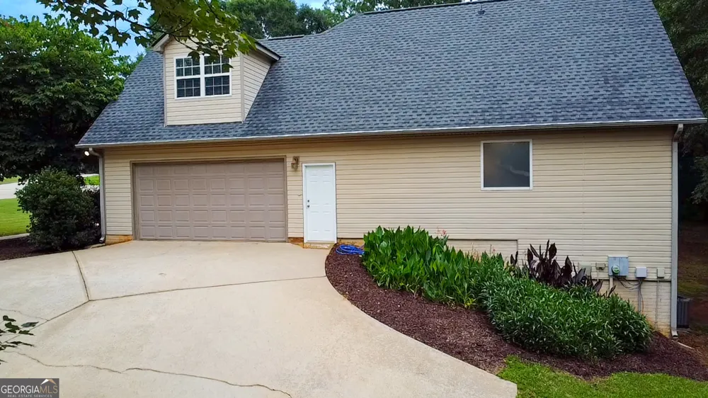 337 McKibben DR Locust Grove, GA 30248