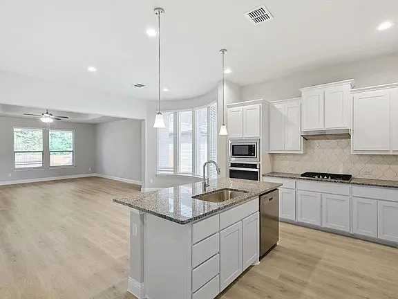 2169 Knightsbridge Road Argyle, TX 76226