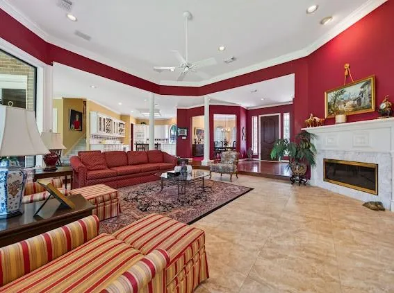 24602 W Kingscrest Circle Spring, TX 77389