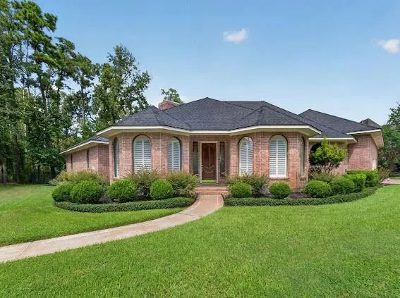 24602 W Kingscrest Circle Spring, TX 77389