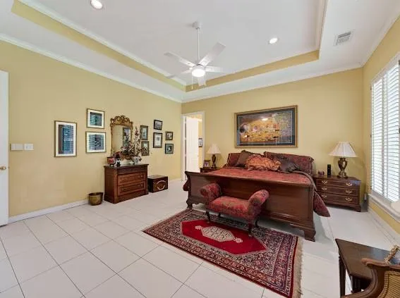 24602 W Kingscrest Circle Spring, TX 77389