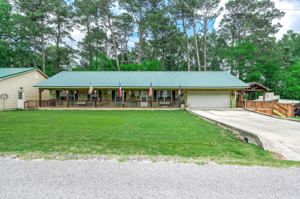 100 Magnolia Place Coldspring, TX 77331