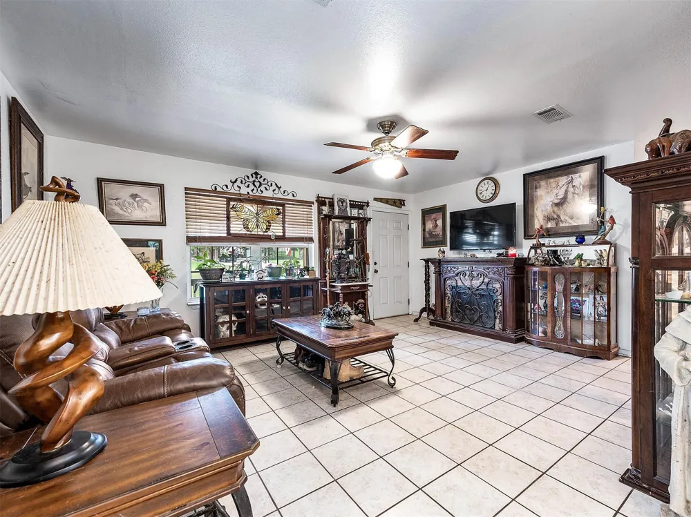 100 Magnolia Place Coldspring, TX 77331