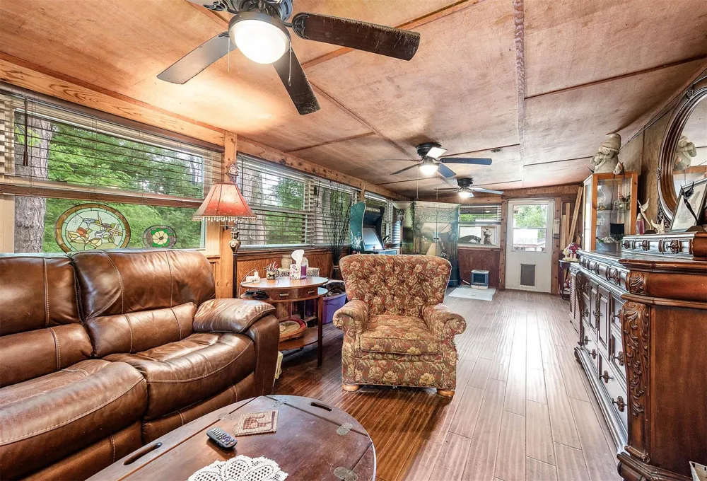 100 Magnolia Place Coldspring, TX 77331