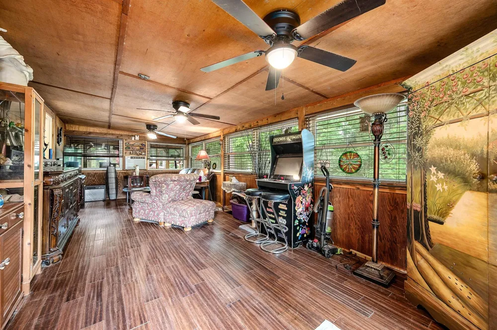 100 Magnolia Place Coldspring, TX 77331