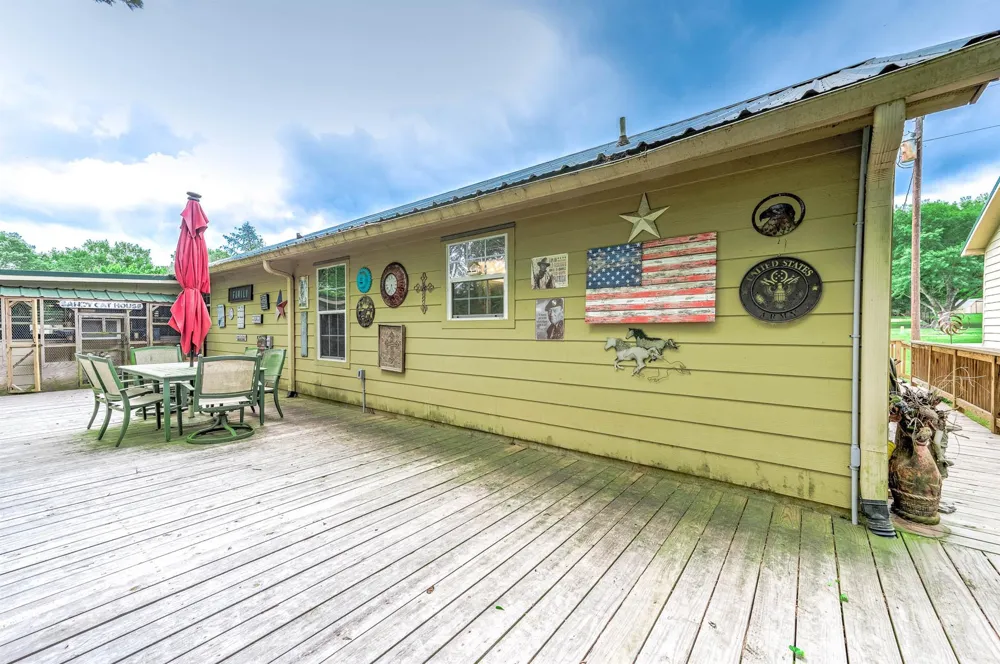 100 Magnolia Place Coldspring, TX 77331