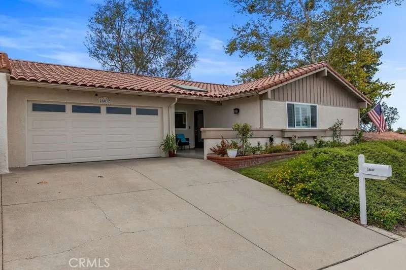 28032 Calle Casal Mission Viejo, CA 92692
