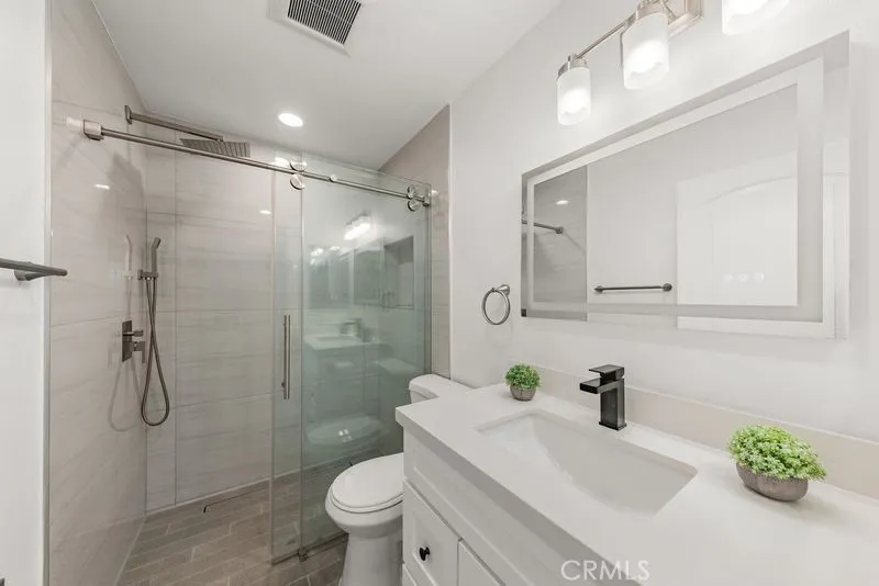 28032 Calle Casal Mission Viejo, CA 92692