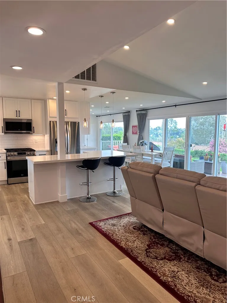 28032 Calle Casal Mission Viejo, CA 92692