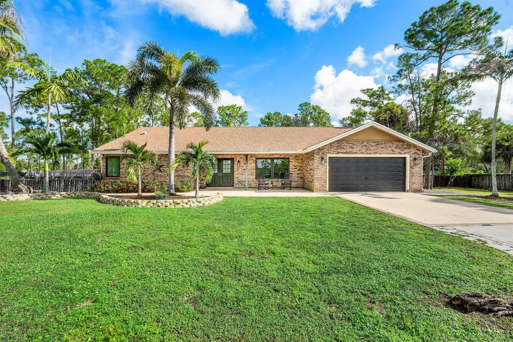 18429 Sycamore Drive W Loxahatchee, FL 33470