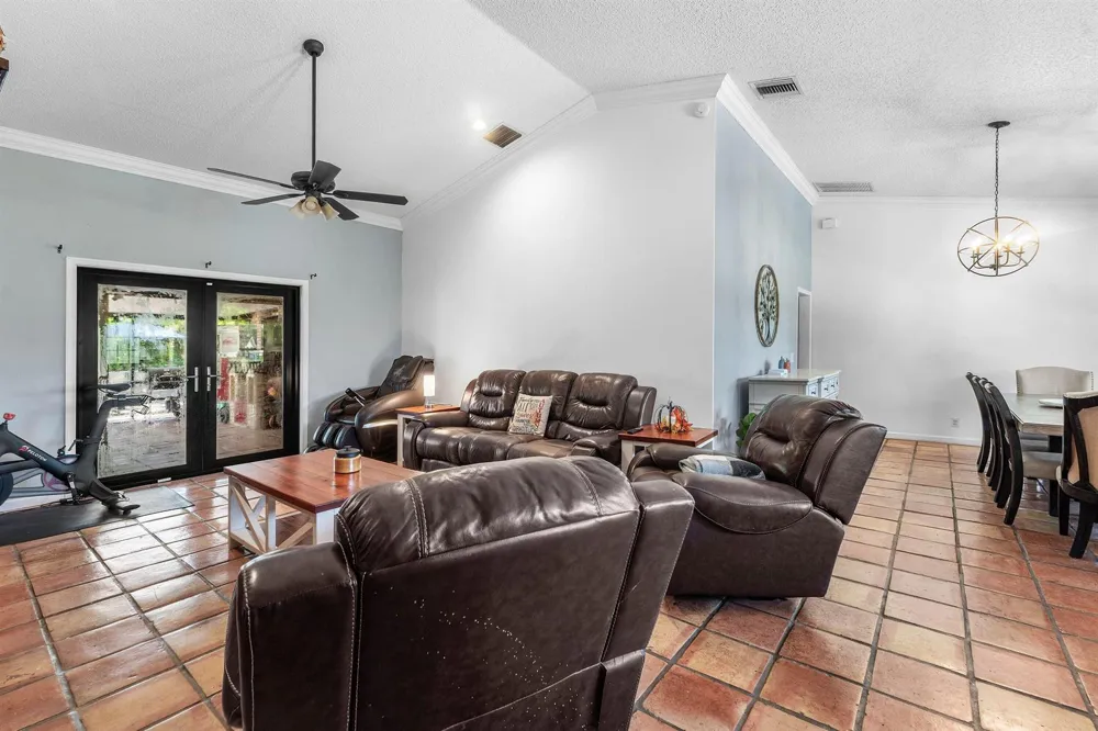 18429 Sycamore Drive W Loxahatchee, FL 33470