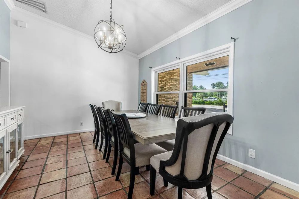 18429 Sycamore Drive W Loxahatchee, FL 33470