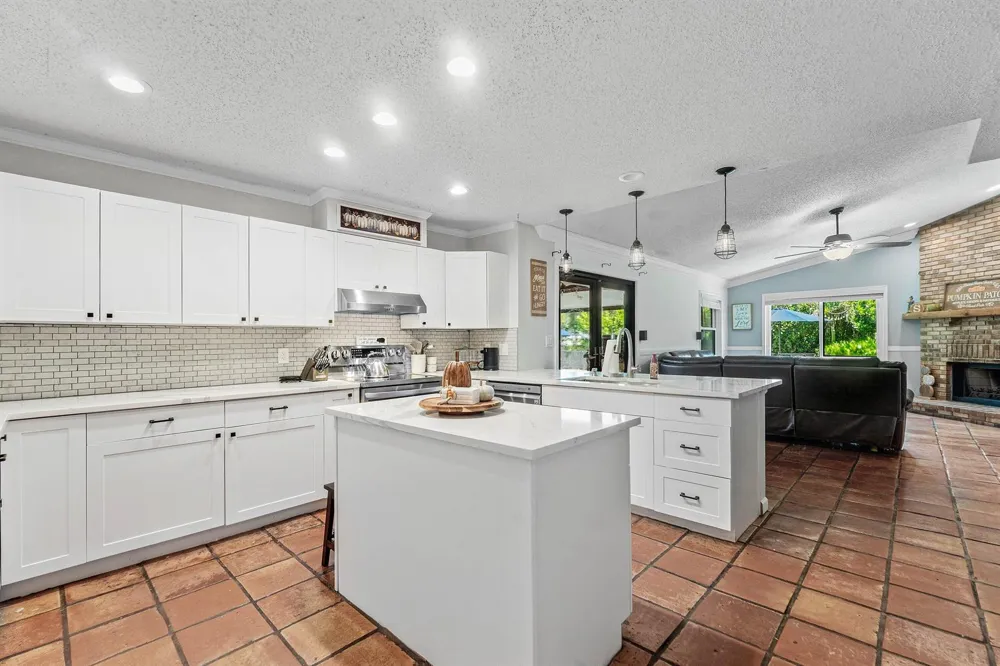 18429 Sycamore Drive W Loxahatchee, FL 33470
