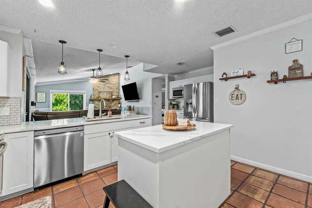 18429 Sycamore Drive W Loxahatchee, FL 33470