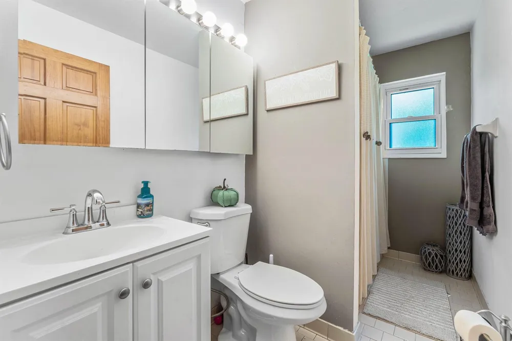 18429 Sycamore Drive W Loxahatchee, FL 33470