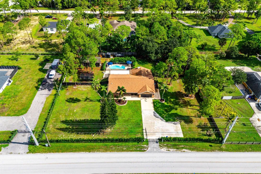 18429 Sycamore Drive W Loxahatchee, FL 33470