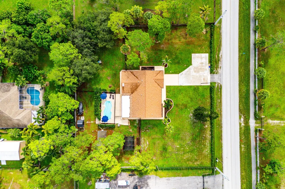 18429 Sycamore Drive W Loxahatchee, FL 33470