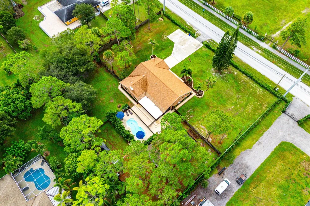 18429 Sycamore Drive W Loxahatchee, FL 33470