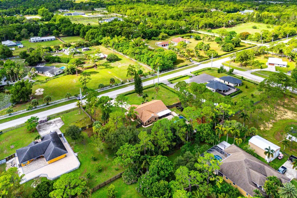 18429 Sycamore Drive W Loxahatchee, FL 33470