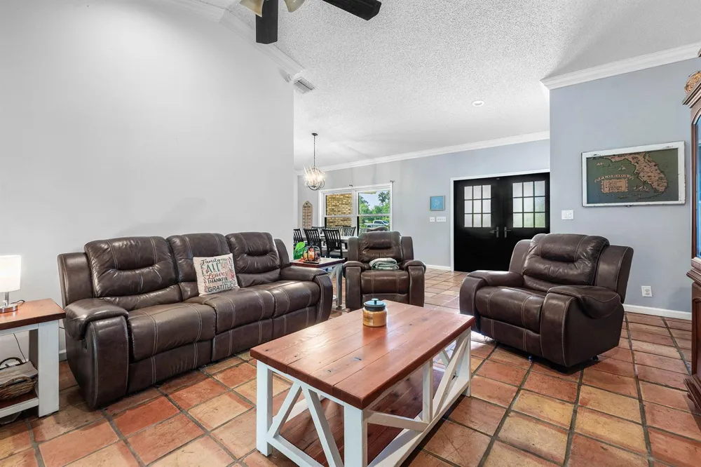 18429 Sycamore Drive W Loxahatchee, FL 33470