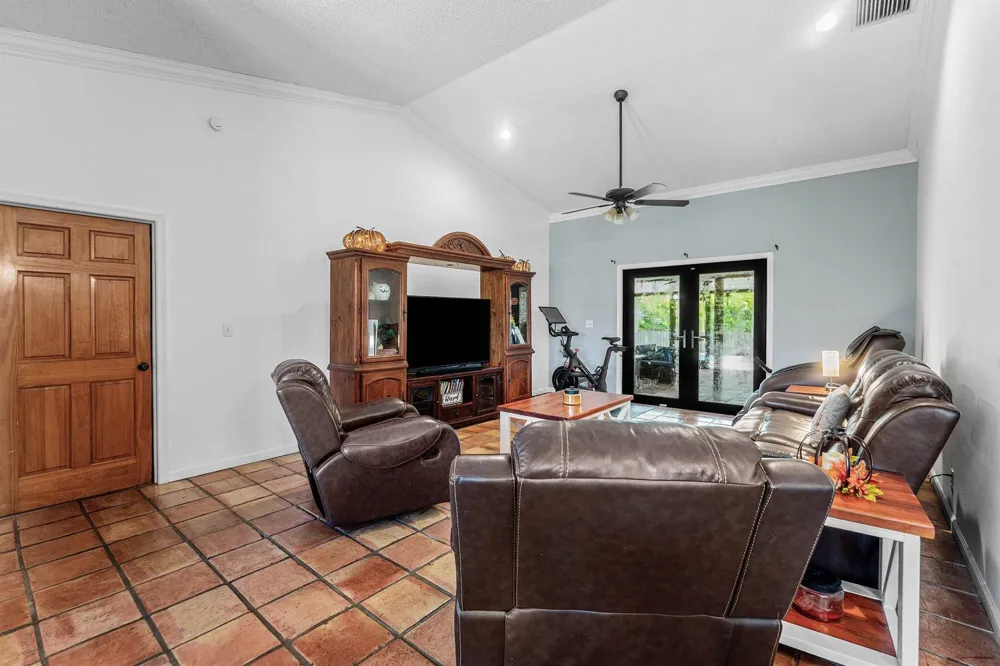 18429 Sycamore Drive W Loxahatchee, FL 33470
