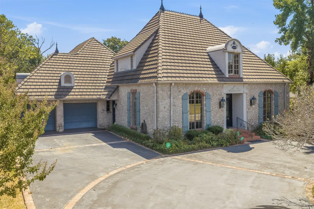 624 Sunset Drive SW Ardmore, OK 73401