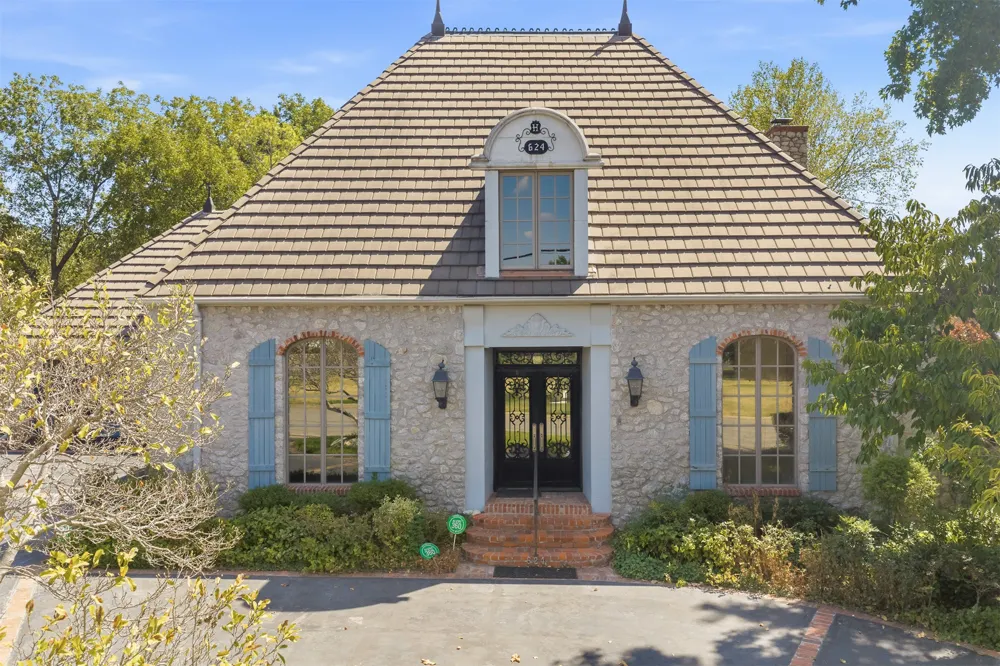 624 Sunset Drive SW Ardmore, OK 73401