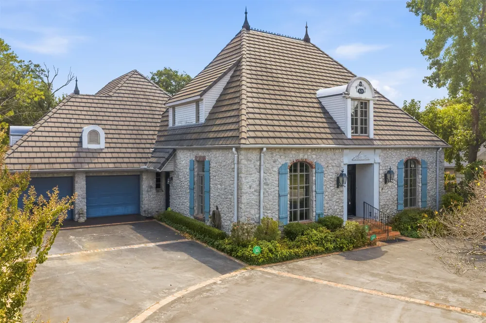 624 Sunset Drive SW Ardmore, OK 73401