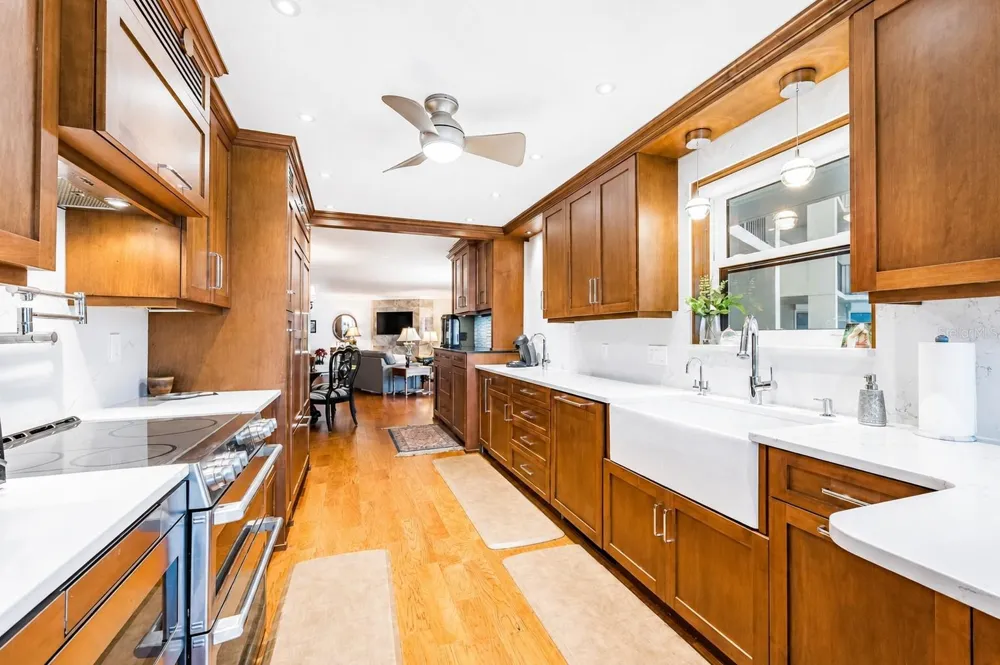 1600 GULF BOULEVARD #1013 Clearwater, FL 33767