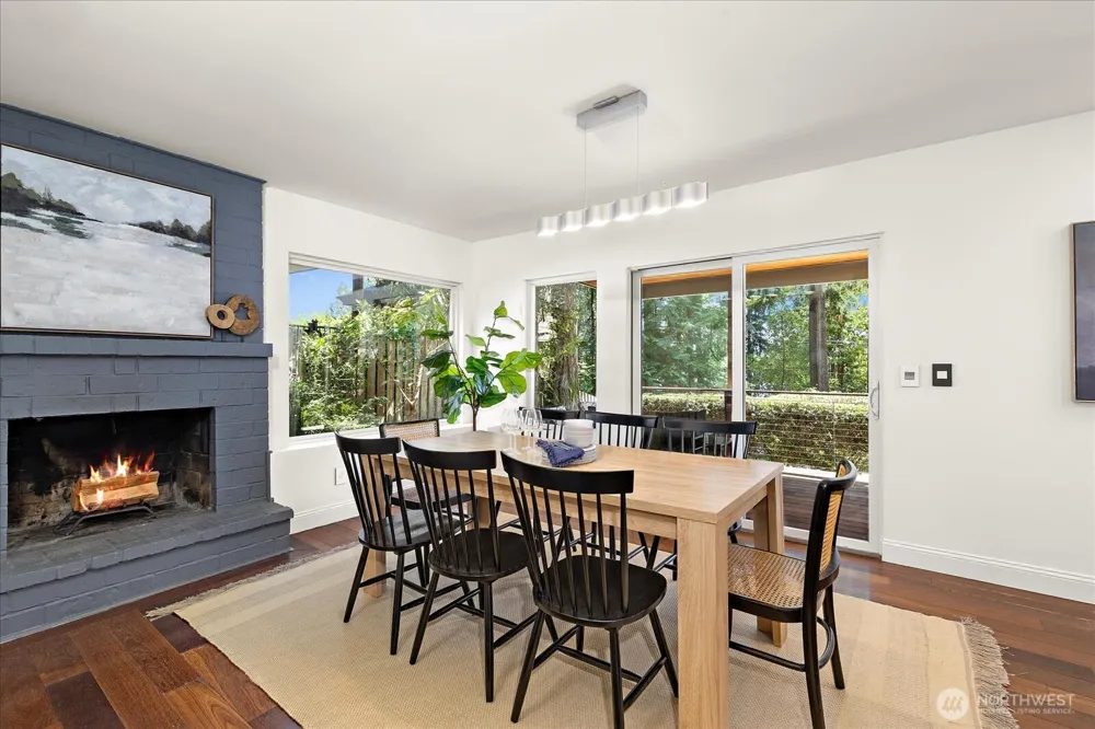 2035 West Lake Sammamish Parkway SE Bellevue, WA 98008