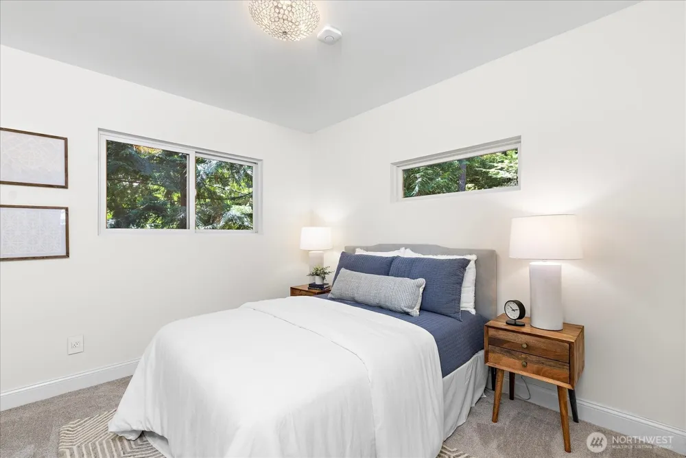2035 West Lake Sammamish Parkway SE Bellevue, WA 98008