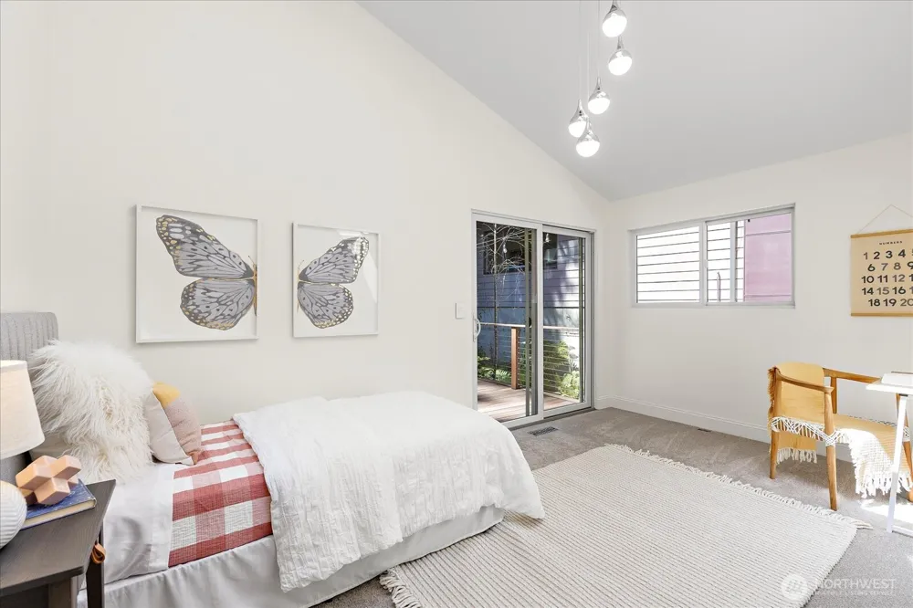 2035 West Lake Sammamish Parkway SE Bellevue, WA 98008