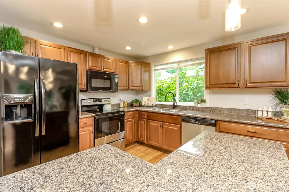 3716 SW 328th Place Federal Way, WA 98023