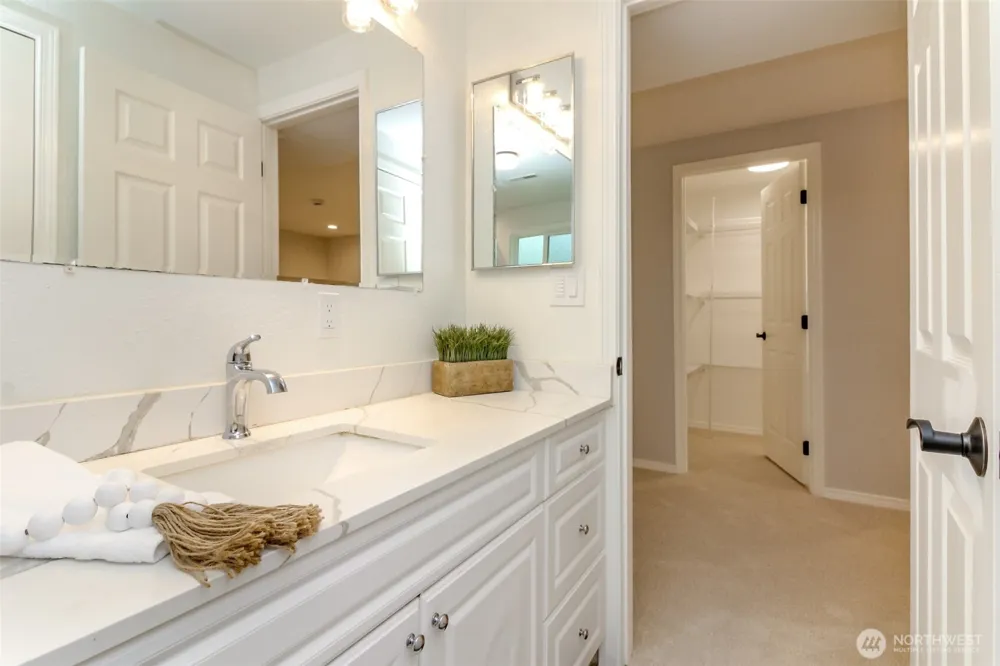 3716 SW 328th Place Federal Way, WA 98023