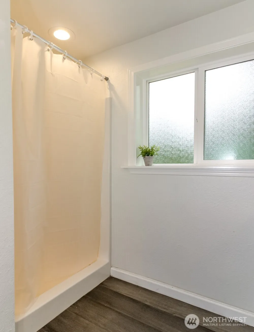 3716 SW 328th Place Federal Way, WA 98023