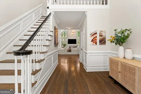 4512 Woodhaven NE