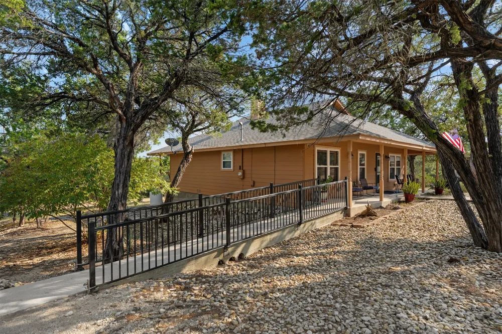 106 County Road 1506 Morgan, TX 76671