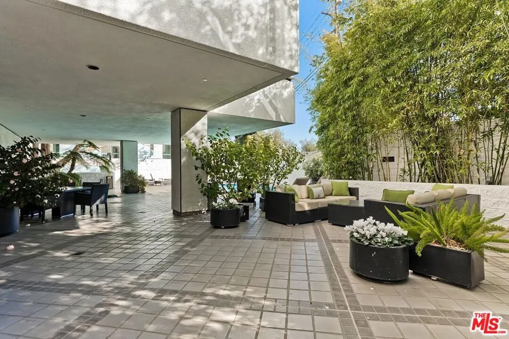 10350 Wilshire Boulevard #1102 Los Angeles, CA 90024