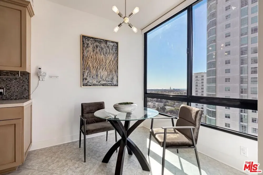 10350 Wilshire Boulevard #1102 Los Angeles, CA 90024