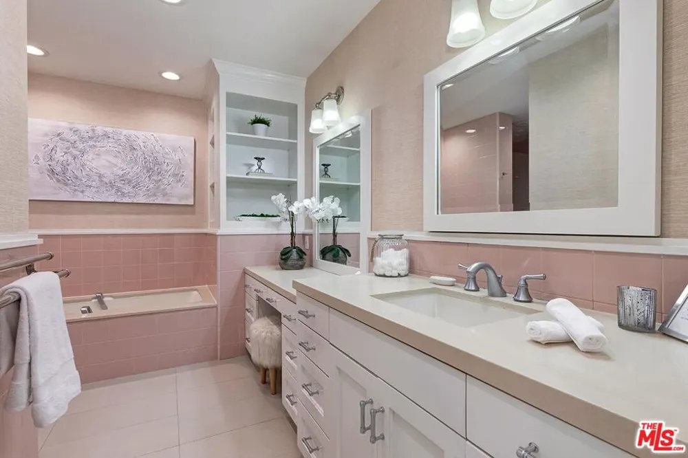 10350 Wilshire Boulevard #1102 Los Angeles, CA 90024