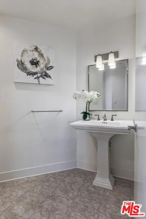 10350 Wilshire Boulevard #1102 Los Angeles, CA 90024