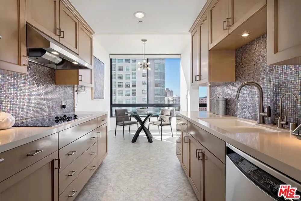 10350 Wilshire Boulevard #1102 Los Angeles, CA 90024