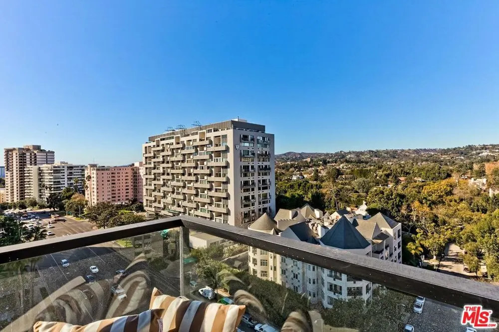 10350 Wilshire Boulevard #1102 Los Angeles, CA 90024