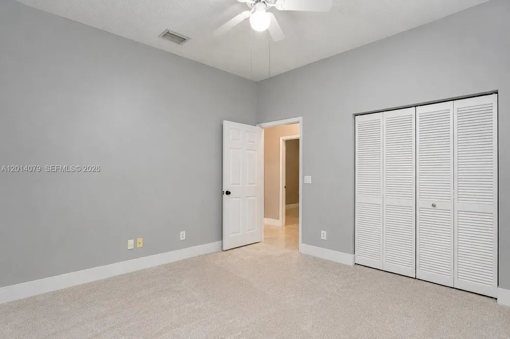 1101 NW 180th Ave Pembroke Pines, FL 33029