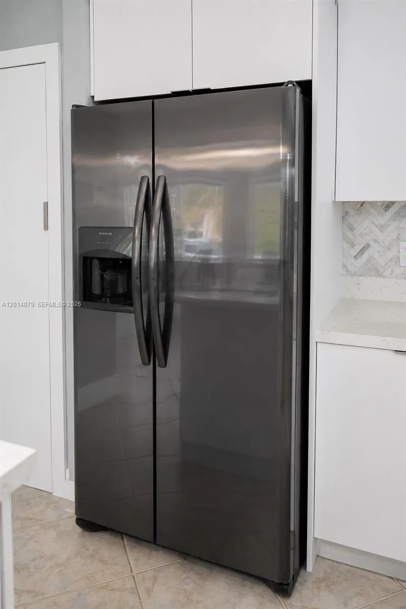 1101 NW 180th Ave Pembroke Pines, FL 33029